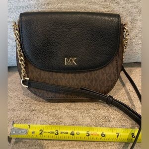 Michael Kors Jet Set Crossbody Handbag